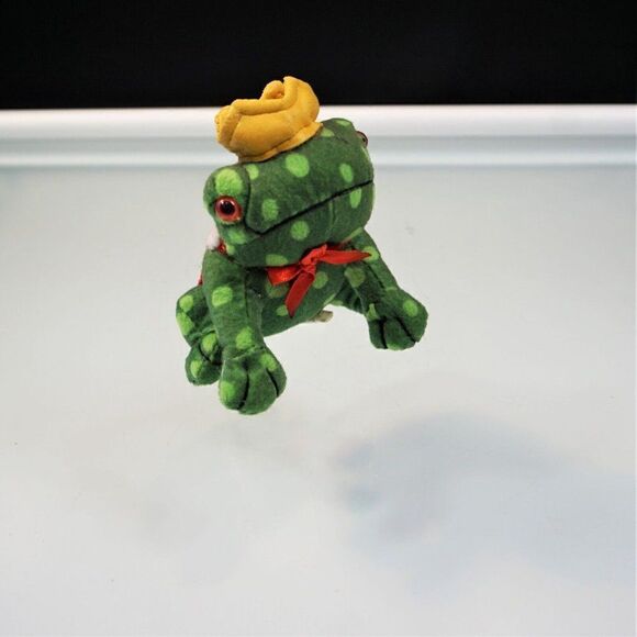Oriental Trading Co Green Frog  Prince Plush Stuffed Animal Toy 4.5 Inch Tall - Picture 5 of 7